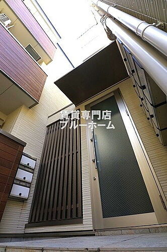 大阪府大阪市住吉区遠里小野４丁目 3階建 築8年10ヶ月