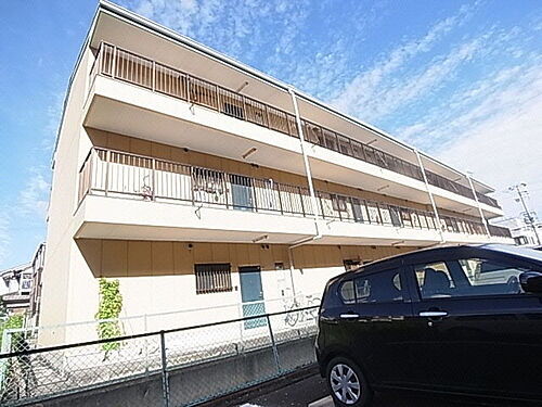 奈良県大和高田市曽大根１丁目 3階建 築31年