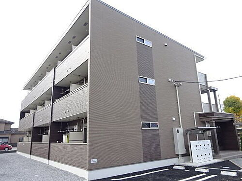 千葉県流山市向小金３丁目 3階建