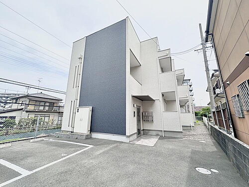 大阪府羽曳野市高鷲９丁目 賃貸アパート