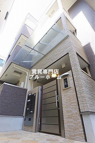 大阪府堺市北区中長尾町１丁 築5年3ヶ月 3階建