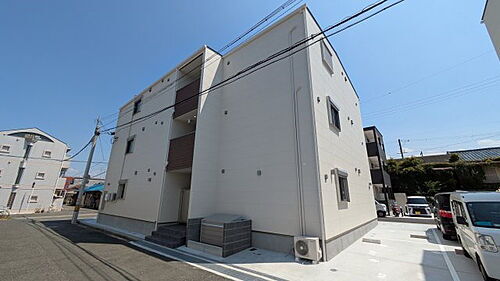 大阪府岸和田市上野町東 築1年未満 3階建