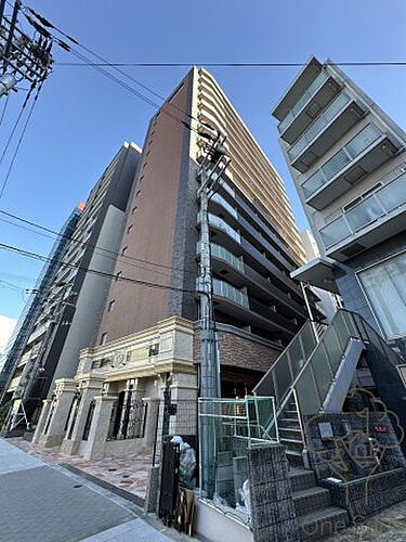 プレジオ梅田 15階建