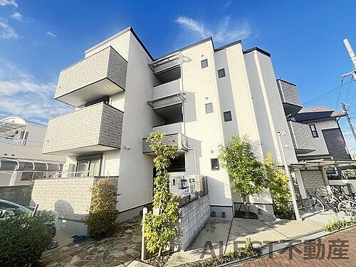 大阪府堺市西区上野芝町１丁 賃貸アパート