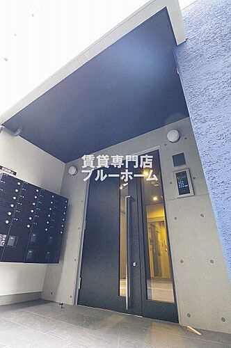 大阪府堺市堺区三宝町３丁  4階建