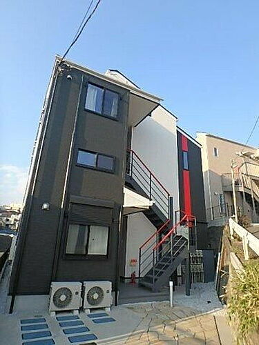 神奈川県横浜市神奈川区大口仲町 2階建
