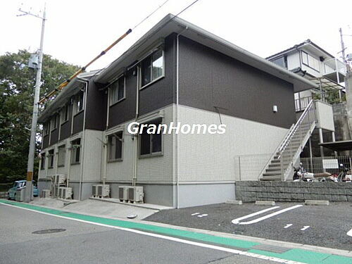 兵庫県三木市自由が丘本町１丁目 賃貸アパート