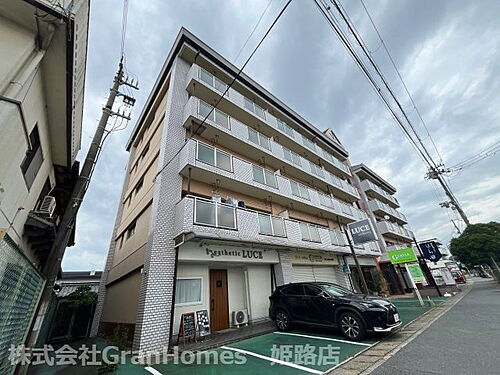 ブエナビスタ姫路 5階建