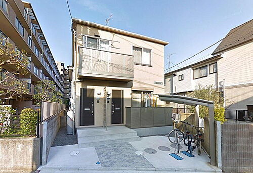 千葉県流山市向小金２丁目 2階建