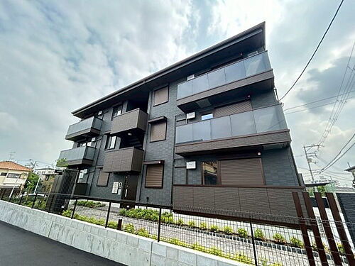 大阪府堺市中区八田南之町  3階建