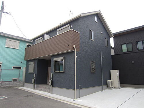 大阪府岸和田市岡山町 テラスハウス