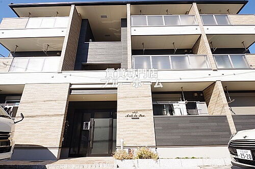 大阪府堺市北区新金岡町５丁 3階建 築3年11ヶ月