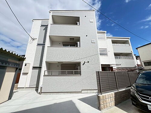 大阪府吹田市原町３丁目 3階建 