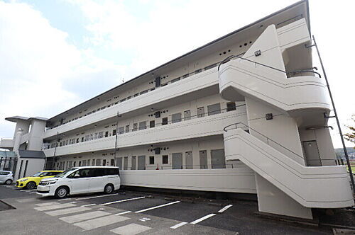 岡山県倉敷市松島 3階建 築31年8ヶ月