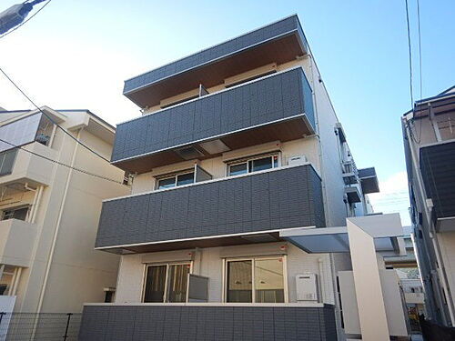 兵庫県神戸市東灘区魚崎南町７丁目 築2年4ヶ月 3階建