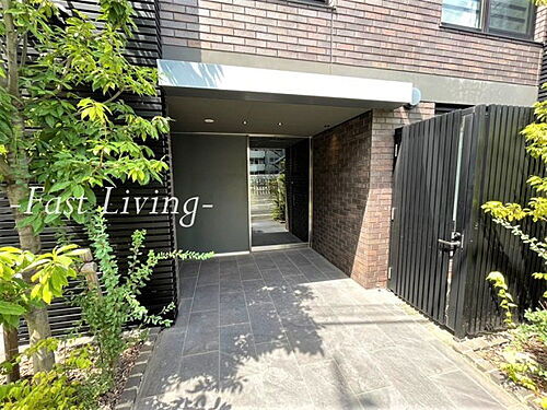 東京都新宿区二十騎町 賃貸マンション