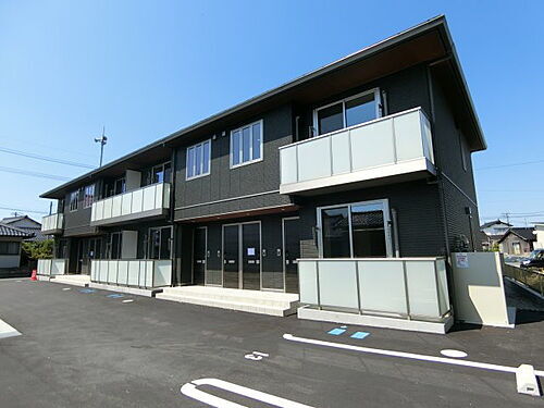 シャーメゾンＭＣＳ旗ヶ崎 2階建