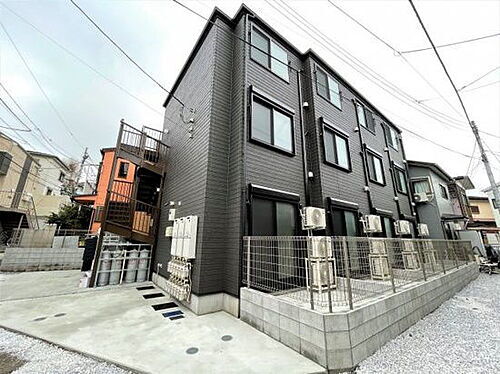 神奈川県横浜市西区西戸部町２丁目 3階建 築3年10ヶ月