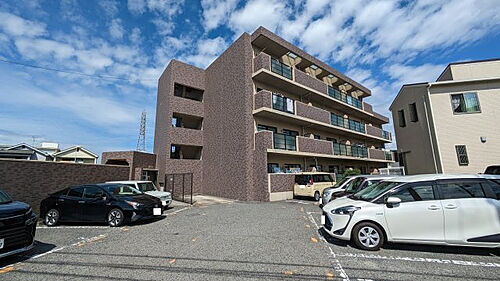 大阪府岸和田市小松里町 築29年 4階建