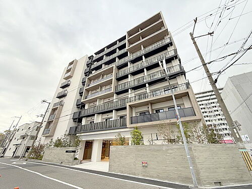 大阪府大阪市浪速区浪速東２丁目 8階建