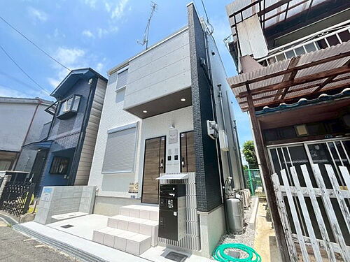 大阪府松原市河合１丁目  2階建