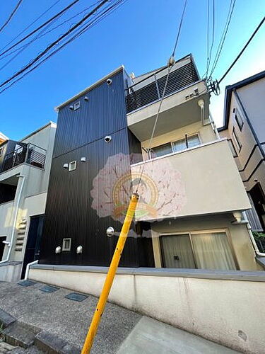 神奈川県横浜市西区老松町 3階建 築18年8ヶ月
