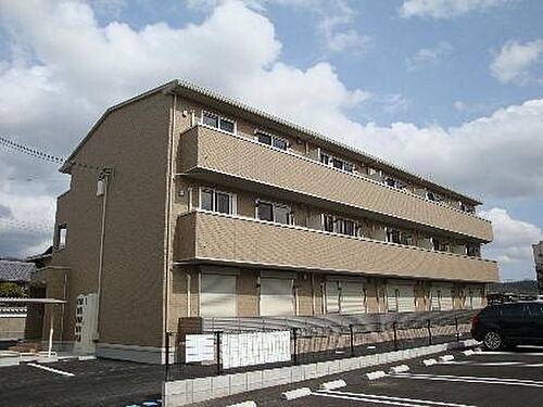 兵庫県加西市北条町横尾 築15年10ヶ月 3階建