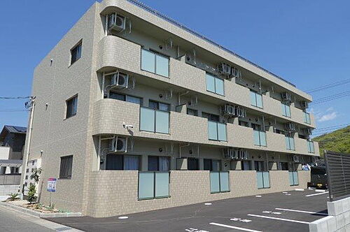岡山県総社市清音上中島 3階建 築6年1ヶ月