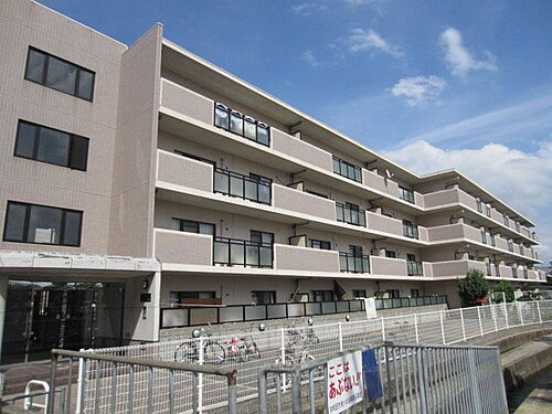 大阪府岸和田市大町３丁目 4階建 築25年9ヶ月