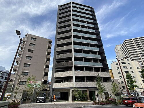 東京都北区赤羽西１丁目 14階建