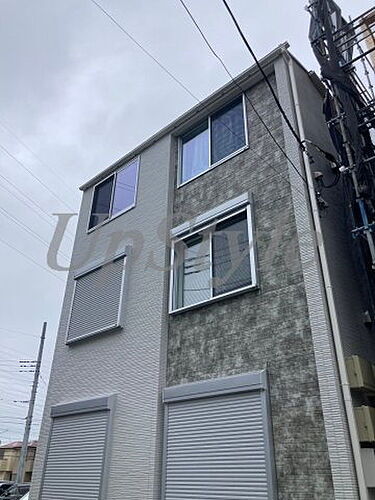 東京都足立区六町２丁目 3階建 築1年4ヶ月