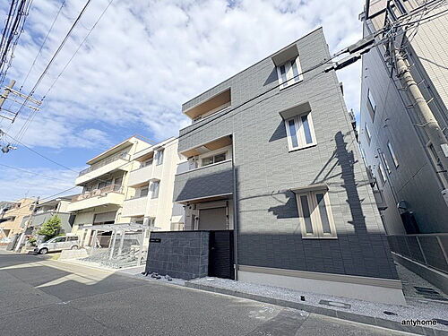 大阪府大阪市平野区平野西１丁目  3階建