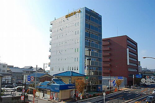 奈良県奈良市三条大路１丁目 9階建