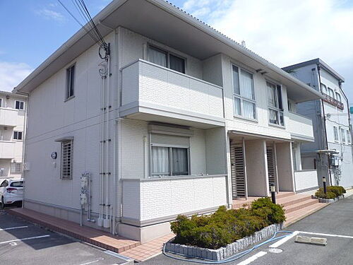 大阪府泉大津市助松町１丁目 3階建