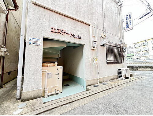 大阪府堺市西区上野芝向ヶ丘町１丁 3階建 築30年6ヶ月