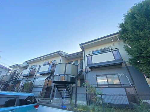 大阪府富田林市津々山台２丁目 賃貸アパート