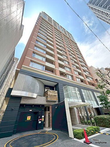 大阪府大阪市中央区西心斎橋１丁目 18階建