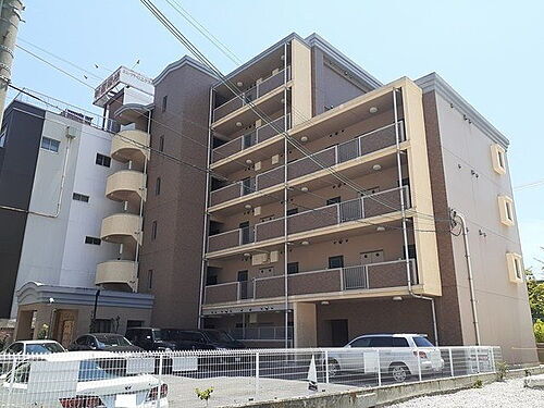 ヴォー・リバージュ境川 6階建