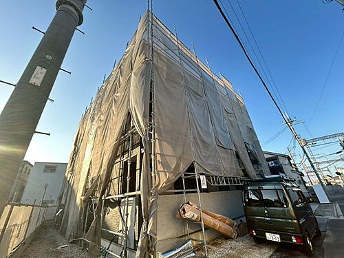 大阪府松原市天美東９丁目  3階建