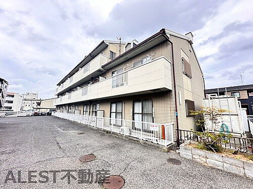 大阪府和泉市伯太町２丁目 3階建 築31年9ヶ月