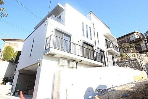 ＷＨＩＴＥ　ＶＩＬＬＡ．Ｎ