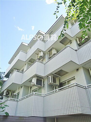 神奈川県横浜市中区石川町１丁目 4階建