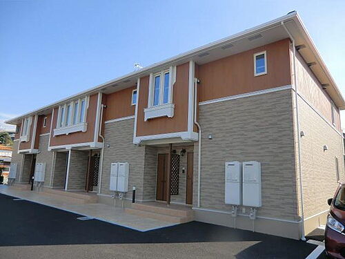 兵庫県小野市葉多町 築8年6ヶ月 2階建