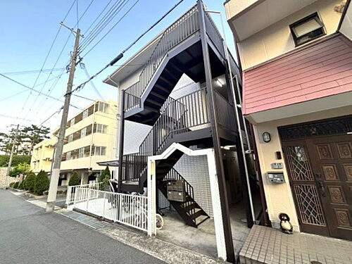 江川マンション 3階建