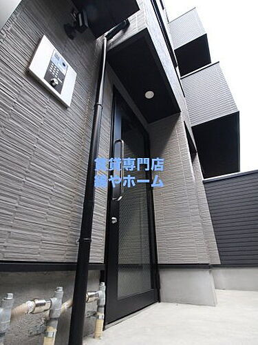 大阪府大阪市西成区天神ノ森１丁目 3階建 築1年10ヶ月