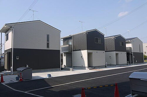 大阪府和泉市寺門町１丁目 賃貸一戸建て