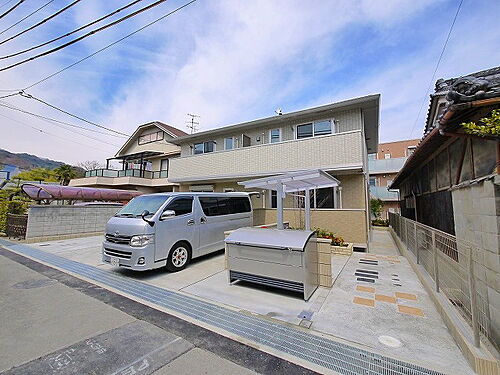 奈良県生駒市山崎新町 2階建