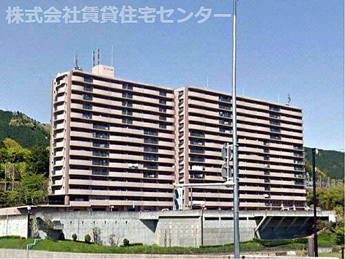 和歌山県橋本市三石台３丁目 賃貸マンション