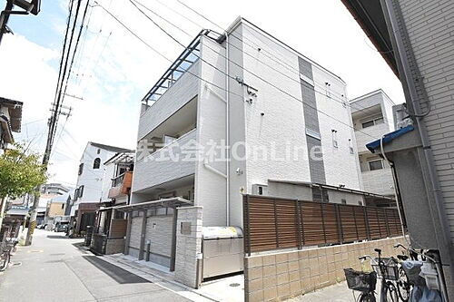 大阪府東大阪市吉田５丁目 3階建