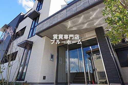 大阪府堺市堺区向陵東町２丁 3階建 築3年2ヶ月